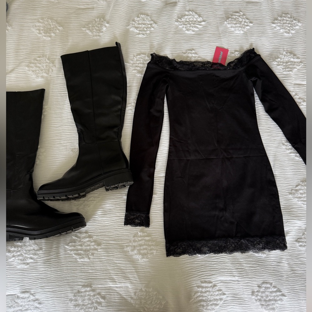 NWT Edikted Black Lace Off-Shoulder Bodycon Dress